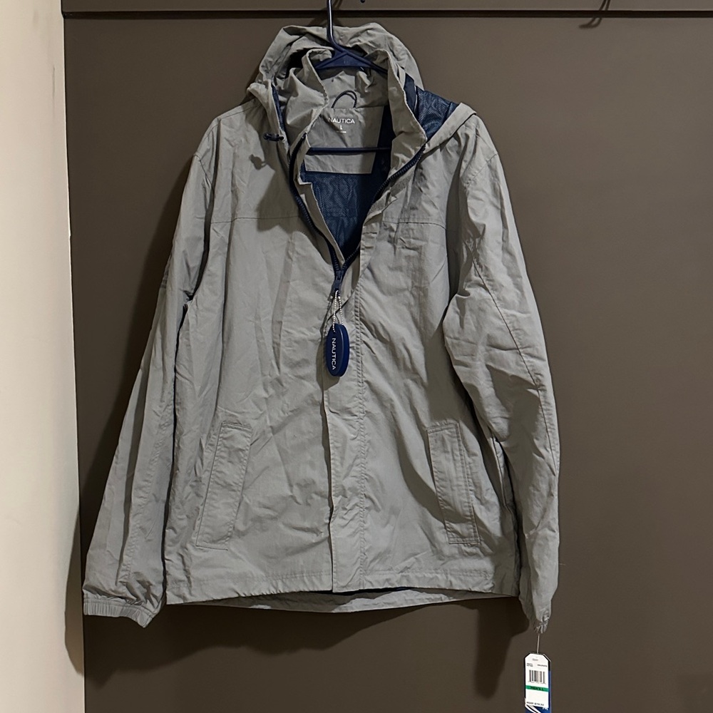 NWT Nautica Light Gray Men's Raincoat LARGE
